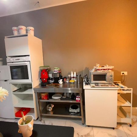 La Dimora Di Marti " Vicino Al Centro Storico Di Napoli" Bed & Breakfast エクステリア 写真