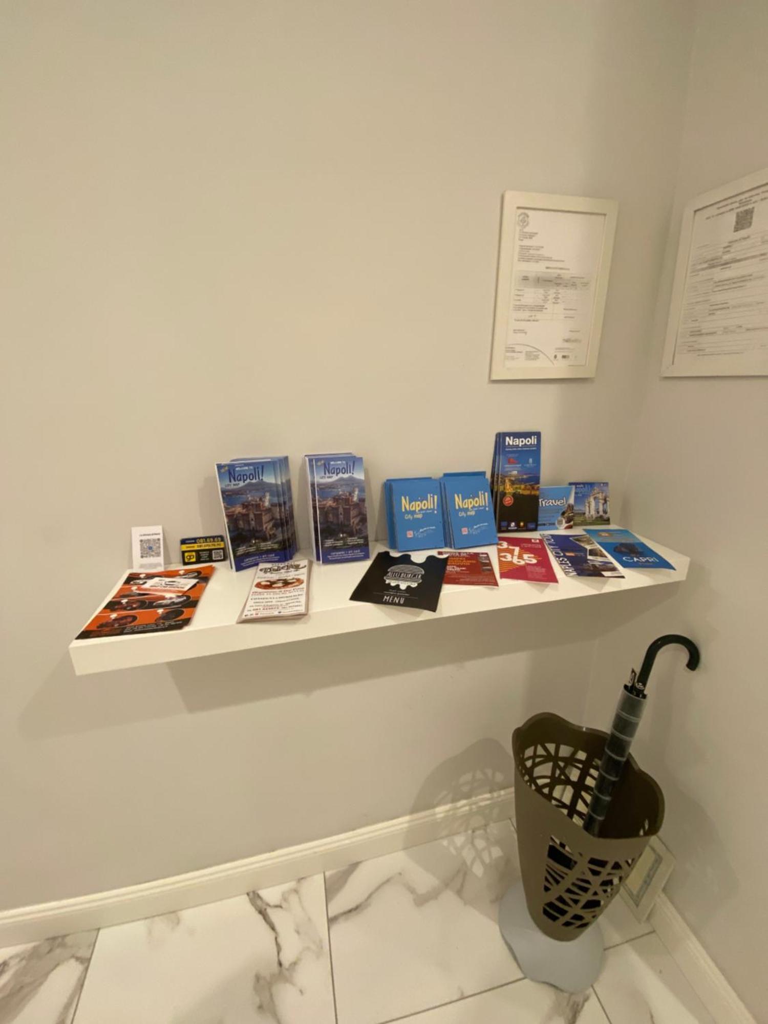 La Dimora Di Marti " Vicino Al Centro Storico Di Napoli" Bed & Breakfast エクステリア 写真