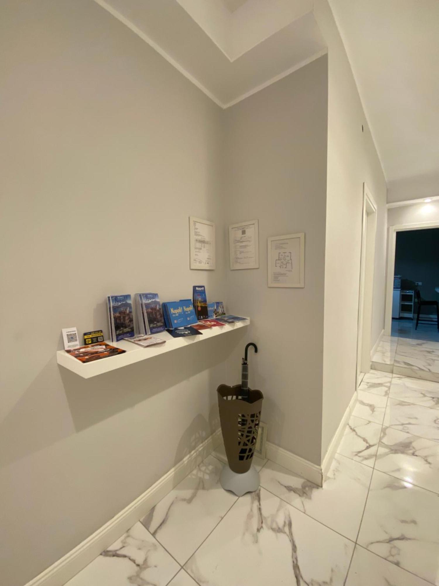 La Dimora Di Marti " Vicino Al Centro Storico Di Napoli" Bed & Breakfast エクステリア 写真