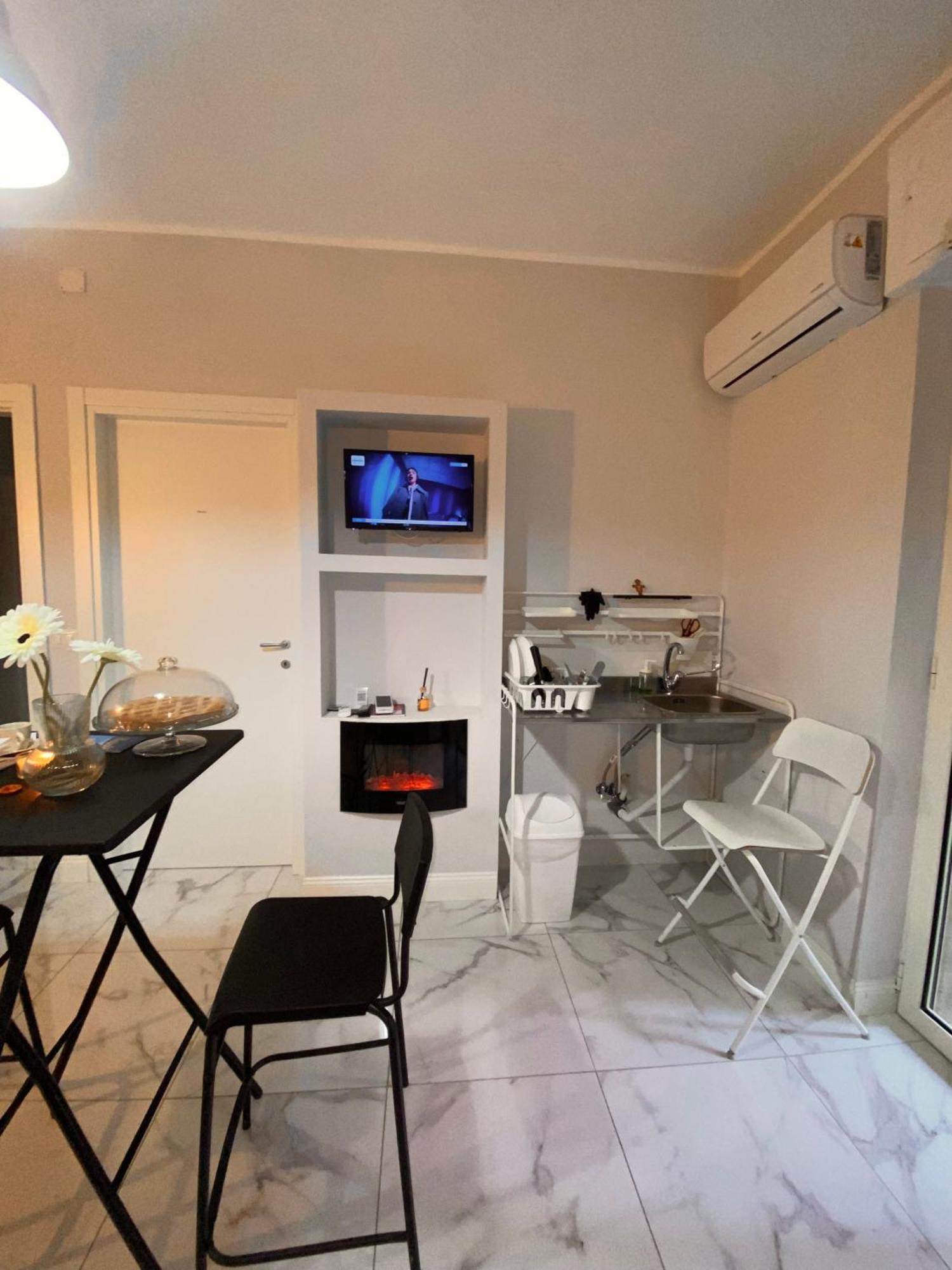 La Dimora Di Marti " Vicino Al Centro Storico Di Napoli" Bed & Breakfast エクステリア 写真