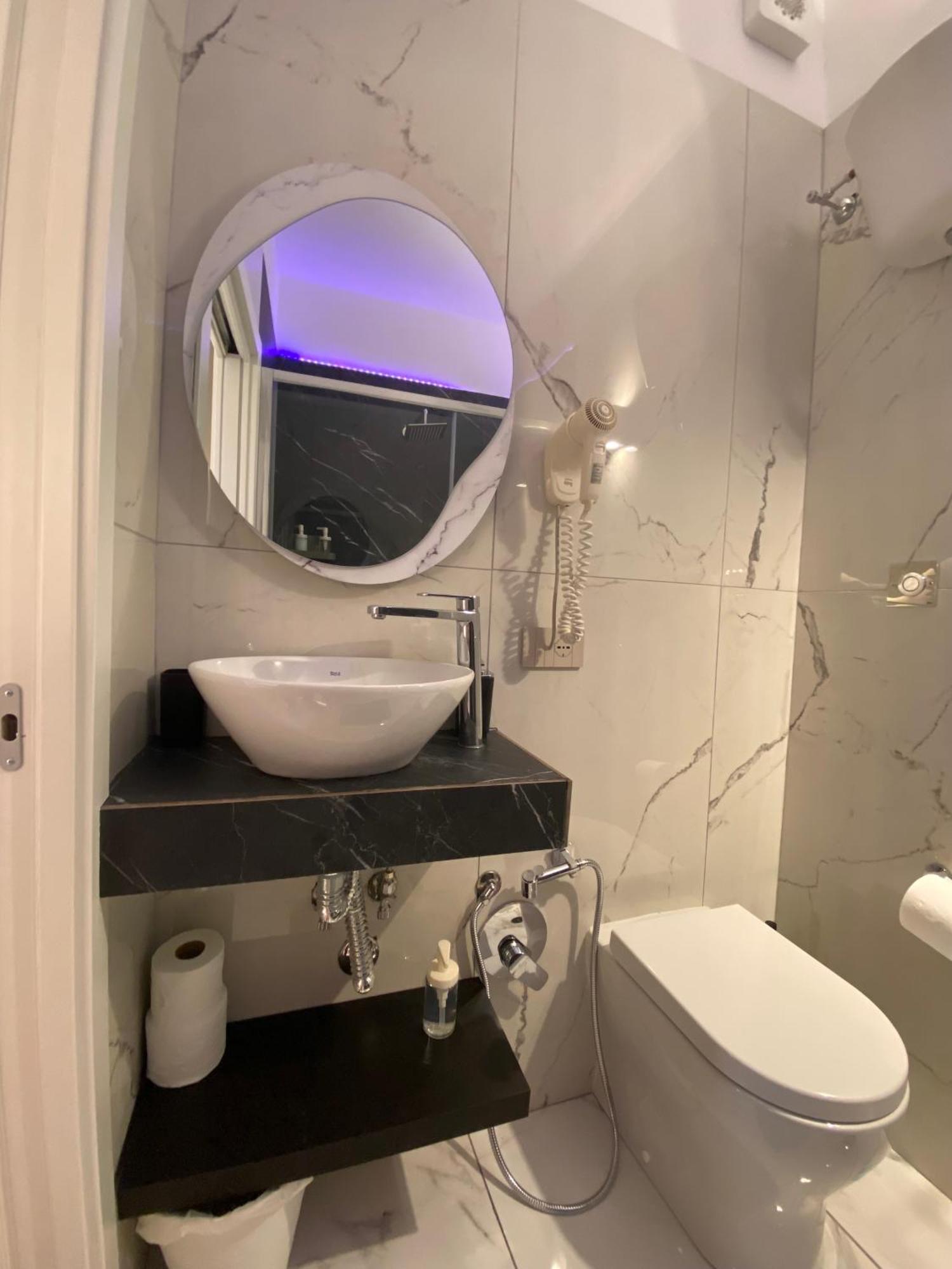 La Dimora Di Marti " Vicino Al Centro Storico Di Napoli" Bed & Breakfast エクステリア 写真
