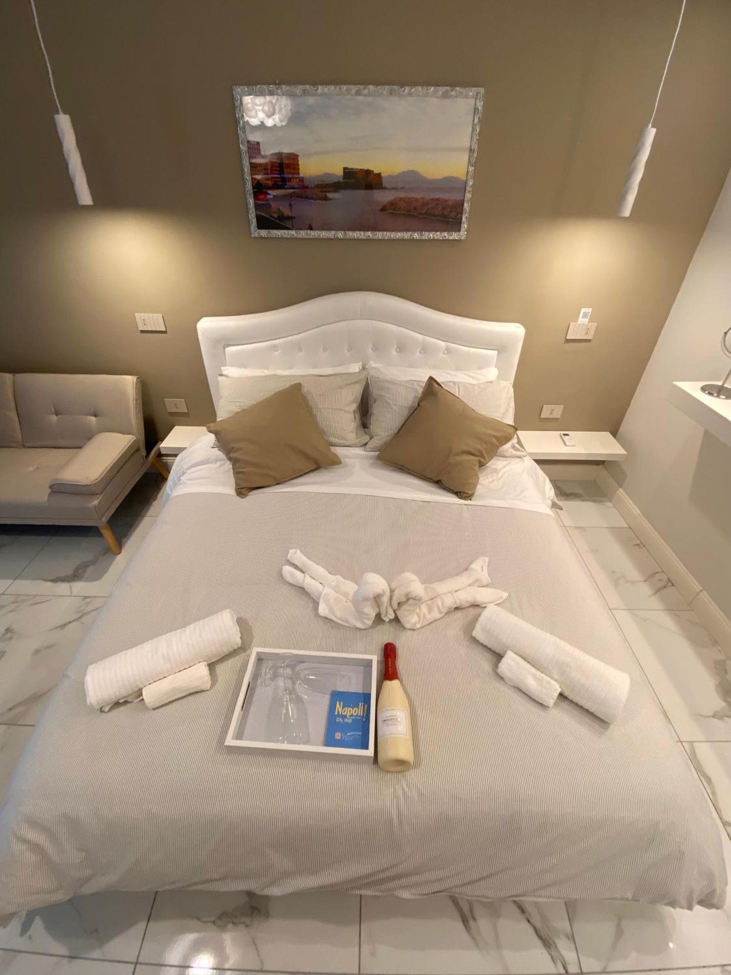 La Dimora Di Marti " Vicino Al Centro Storico Di Napoli" Bed & Breakfast エクステリア 写真